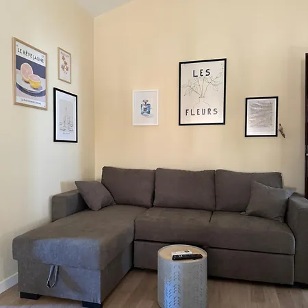 아파트 Kloenki Apartment 골렘